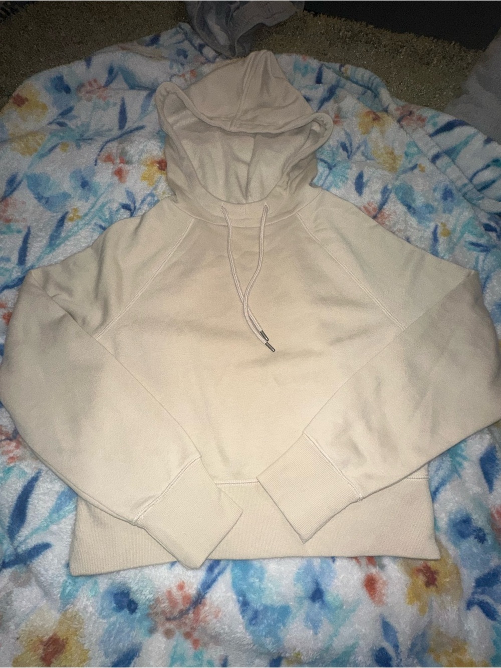 Universal thread hoodie